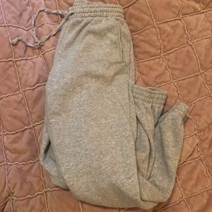 BRANDY MELVILLE Gray joggers